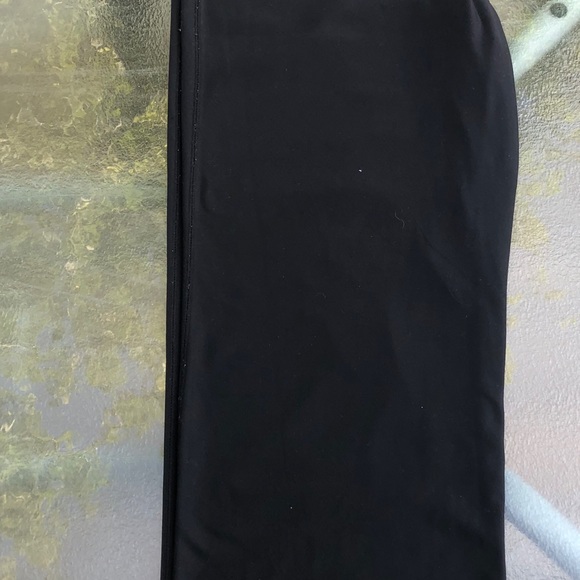 Nike Yoga Pants - Picture 4 of 5